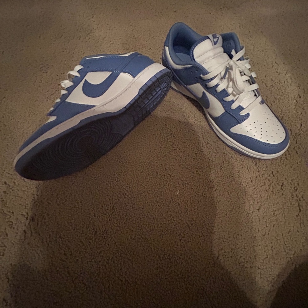 Nike Men's Sneakers in Blue and White